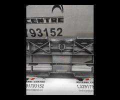 GRIGLIA STAFFA CENTRALE ANTERIORE RENAULT TRAFIC 6 - 10