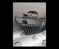 GRIGLIA PARAURTI ANTERIORE CENTRALE SUPERIORE SKOD - 6