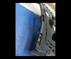 STAFFA DI MONTAGGIO PARAURTI POSTERIORE SINISTRA B - 10