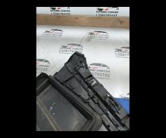 STAFFA DI MONTAGGIO PARAURTI POSTERIORE SINISTRA B - 14