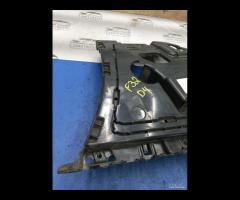 STAFFA DI MONTAGIO PARAURTI POSTERIORE DESTRA BMW