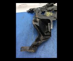 SUPPORTO STAFFA PARAURTI POSTERIORE SX LAND ROVER - 10