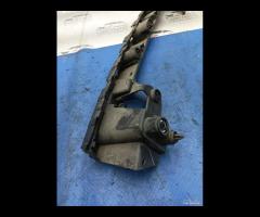 STAFFA DI MONTAGGIO PARAURTI POSTERIORE RANGE ROVE - 18