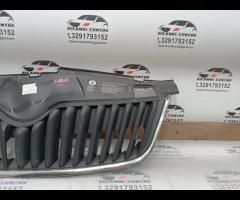 GRIGLIA PARAURTI ANTERIORE CENTRALE SKODA FABIA 20