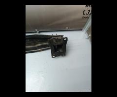 BARRA TRAVERSA RINFORZO PARAURTI ANTERIORE  VOLKSW - 15