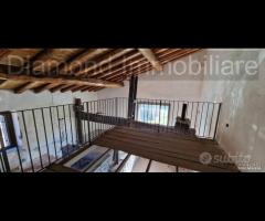 Casale ristrutturato con terreno DOC Solicchiata - 10