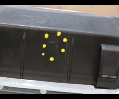 CENTRALINA PORTA FUSIBILI VANO PIEDI LATO ANTERIOR - 7