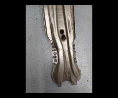 TRAVERSA RINFORZO PARAURTI POSTERIORE 2013 VOLVO V - 23