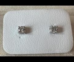 PAIO ORECCHINI ORO BIANCO 18kt. CON DIAMANTI