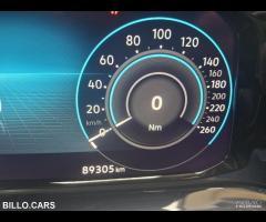 Volkswagen Golf 8 1.0 tsi Trendline 90cv - 12