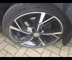 Volkswagen Golf 8 1.0 tsi Trendline 90cv - 16