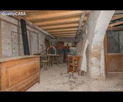 Tre appartamenti da ristrutturare a camerata picen - 18