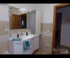 Appartamento con terrazzo a Castelferretti - 11