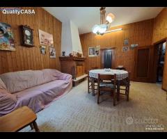 Casa abbinata con garage e giardino centro Chiarav