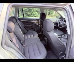 Skoda Octavia 2.0 TDI- UNICO PROPRIETARIOOOO!!!!! - 11