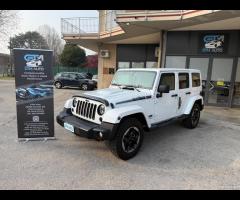 Jeep Wrangler Unlimited 2.8 CRD DPF Sahara Auto - 1