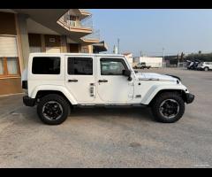 Jeep Wrangler Unlimited 2.8 CRD DPF Sahara Auto - 9