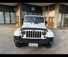 Jeep Wrangler Unlimited 2.8 CRD DPF Sahara Auto - 12
