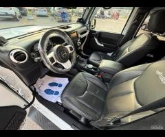 Jeep Wrangler Unlimited 2.8 CRD DPF Sahara Auto - 14