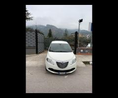 Lancia y 1.2 benzina - 3