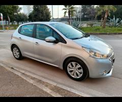 Peugeot 208 1.4 HDi 68 CV!!
