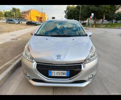 Peugeot 208 1.4 HDi 68 CV!!