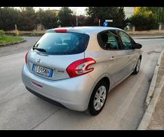 Peugeot 208 1.4 HDi 68 CV!! - 6