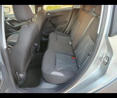 Peugeot 208 1.4 HDi 68 CV!! - 18