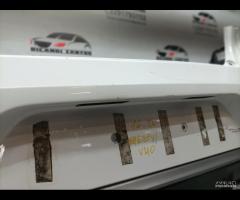 PARAURTI POSTERIORE CON SENSORI DI PARCHEGGIO VOLV - 17