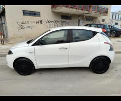 Lancia Ypsilon 1.0 FireFly SILVER 70CV