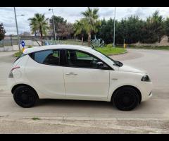 Lancia Ypsilon 1.0 FireFly SILVER 70CV