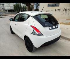 Lancia Ypsilon 1.0 FireFly SILVER 70CV