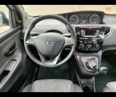 Lancia Ypsilon 1.0 FireFly SILVER 70CV - 17