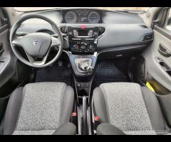 Lancia Ypsilon 1.0 FireFly SILVER 70CV - 21