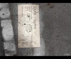 PARAURTI POSTERIORE CON SENSORI DI PARCHEGGIO VOLK - 19