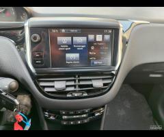 Peugeot 2008 1.6 BlueHDi 100 CV ALLURE 2016 - 23