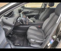 Peugeot 3008 1.5 BlueHDi 130 CV 2018 - 15