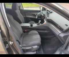 Peugeot 3008 1.5 BlueHDi 130 CV 2018 - 21