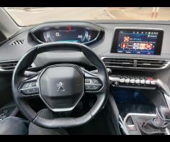Peugeot 3008 1.5 BlueHDi 130 CV 2018 - 24