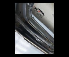 PARAURTI POSTERIORE CON SENSORI DI PARCHEGGIO VOLV - 8