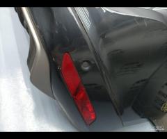 PARAURTI POSTERIORE CON SENSORI DI PARCHEGGIO VOLV - 17