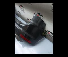 PARAURTI POSTERIORE CON SENSORI DI PARCHEGGIO VOLV - 20