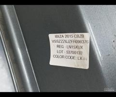 PARAURTI POSTERIORE CON SENSORI DI PARCHEGGIO SEAT - 19