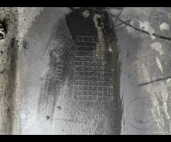 PARAURTI POSTERIORE CON SENSORI DI PARCHEGGIO JAGU - 24