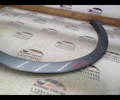 MODANATURA PARAFANGO ANTERIORE PASSARUOTA DESTRA A - 17