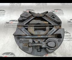 KIT EMERGENZA ATTREZZI SOLLEVATORE RUOTA FORD FOCU - 7