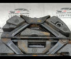 KIT EMERGENZA ATTREZZI SOLLEVATORE RUOTA FORD FOCU - 8