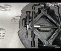 KIT EMERGENZA ATTREZZI SOLLEVATORE RUOTA KIA CEED - 9