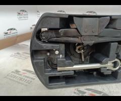 KIT EMERGENZA ATTREZZI SOLLEVATORE RUOTA PEUGEOT 3