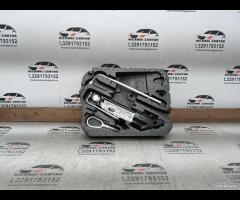 KIT EMERGENZA ATTREZZI SOLLEVATORE RUOTA MINI R55